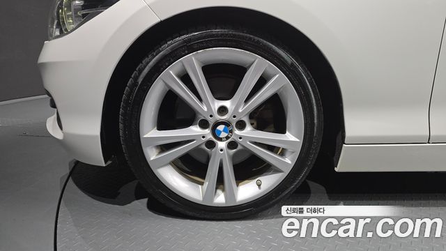 BMW 1 Series (F20) 118d Sport Special Edition 5Door 2019 — фото 5
