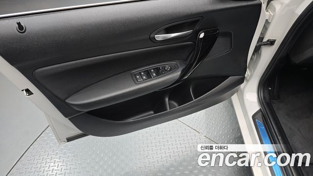 BMW 1 Series (F20) 118d Sport Special Edition 5Door 2019 — фото 24