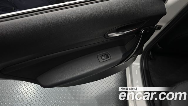 BMW 1 Series (F20) 118d Sport Special Edition 5Door 2019 — фото 25