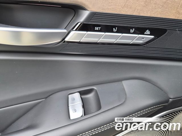 Genesis G90 3.3 T AWD Premium 2019 — фото 22