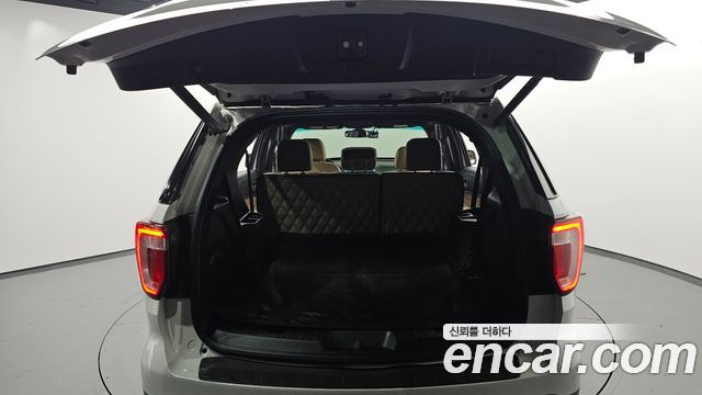 Ford Explorer 2.3 Limited 4WD 5th 2016 — фото 20