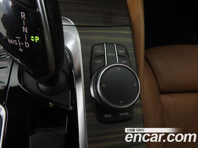 BMW 5 Series (G30) 520d M Sport Package Plus 2017 — фото 18