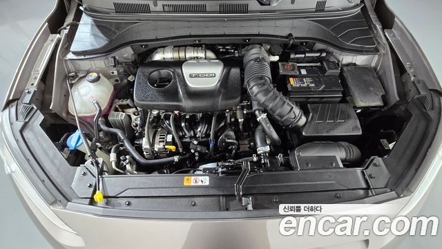 Hyundai Kona 1.6 Turbo 2WD Modern pop 2018 — фото 6