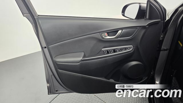 Hyundai Kona 1.6 Turbo 2WD Modern pop 2018 — фото 24