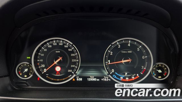 BMW 5 Series (F10) 528i 2015 — фото 8