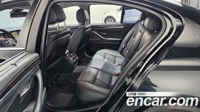 BMW 5 Series (F10) 528i 2015 — фото 12