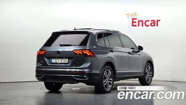 Volkswagen Tiguan Allspace 2.0 TDI Prestige 2023 — фото 2