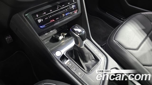Volkswagen Tiguan Allspace 2.0 TDI Prestige 2023 — фото 9