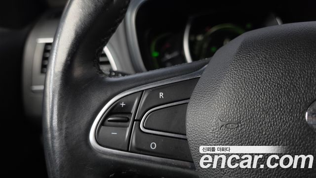 Renault Korea QM6 Diesel 4WD RE Signature 2017 — фото 18