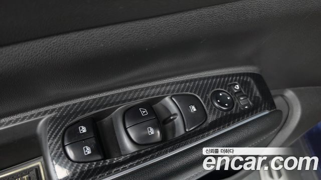 Renault Korea QM6 Diesel 4WD RE Signature 2017 — фото 26