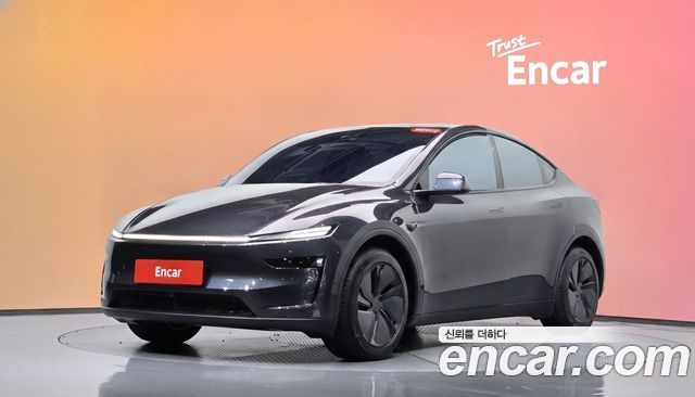 Tesla Model Y RWD