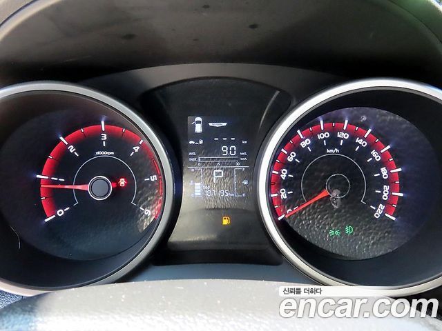 KG Mobility (SsangYong) Tivoli Air Diesel IX 4WD 2017 — фото 9