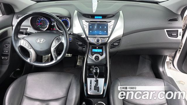 Hyundai Avante Coupe 2.0 GDi Premium Standard 2014 — фото 7