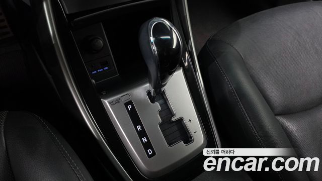 Hyundai Avante Coupe 2.0 GDi Premium Standard 2014 — фото 9