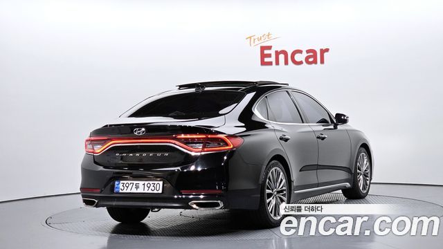 Hyundai Grandeur (IG) 2.4 Exclusive Special 2019 — фото 2