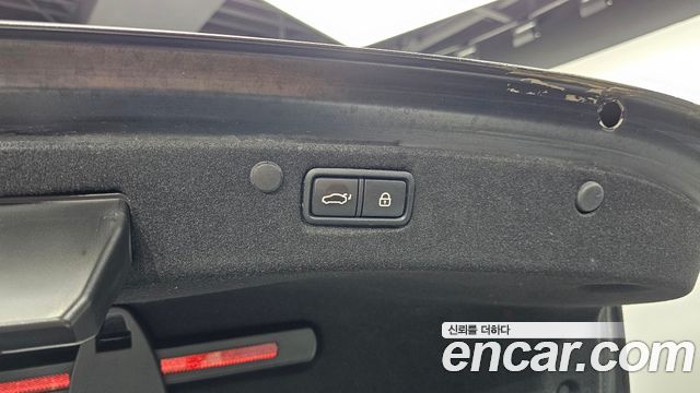 Hyundai Grandeur (IG) 2.4 Exclusive Special 2019 — фото 20