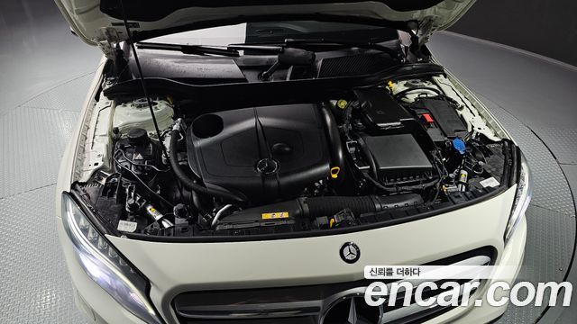 Mercedes-Benz GLA-Class (X156) GLA200 d 4MATIC 2017 — фото 6