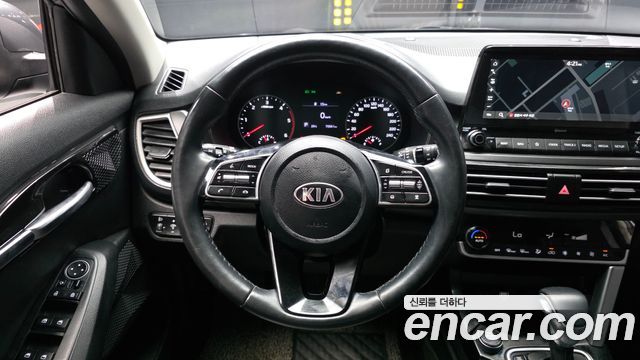 Kia Seltos Diesel 1.6 2WD Signature 2021 — фото 17