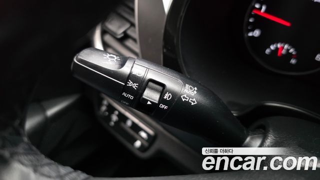Kia Seltos Diesel 1.6 2WD Signature 2021 — фото 34