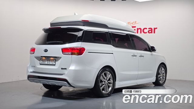 Kia Carnival 9-seater Hi-Limousine Noblesse 2017 — фото 2