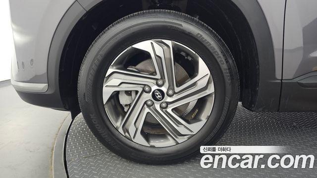 Hyundai Santa Fe Diesel 2.2 2WD Premium 2021 — фото 5