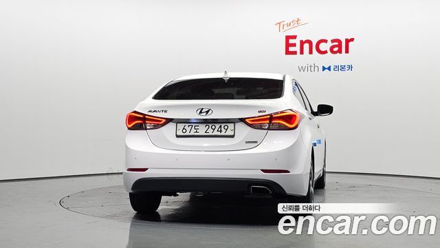 Hyundai Avante 1.6 GDi 10 Million Limited Standard 2015 — фото 4