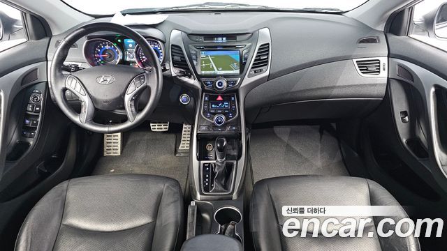 Hyundai Avante 1.6 GDi 10 Million Limited Standard 2015 — фото 7