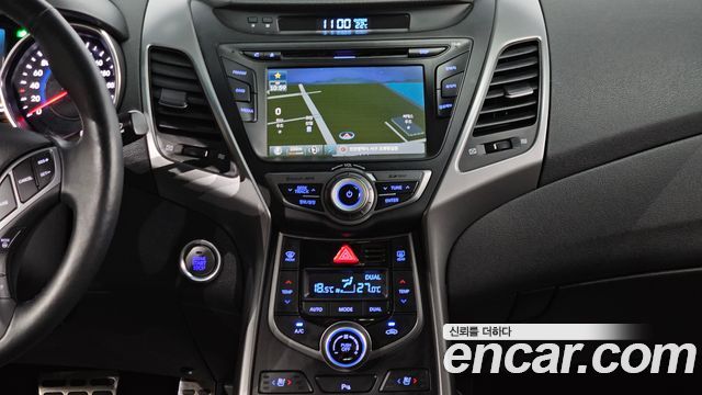 Hyundai Avante 1.6 GDi 10 Million Limited Standard 2015 — фото 13
