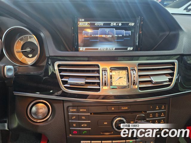 Mercedes-Benz E-Class (W212) E220 Bluetec Avantgarde 2016 — фото 16