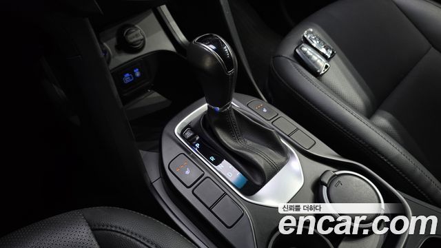 Hyundai Santa Fe The Prime Diesel 2.0 2WD Premium 2016 — фото 9
