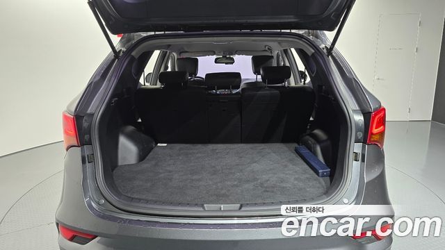 Hyundai Santa Fe The Prime Diesel 2.0 2WD Premium 2016 — фото 33