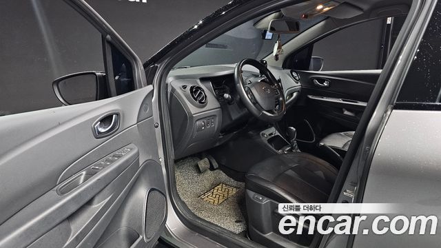 Renault Korea QM3 RE 2019 — фото 10