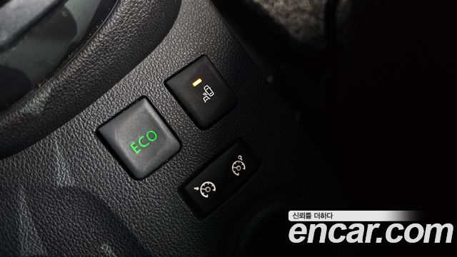 Renault Korea QM3 RE 2019 — фото 18