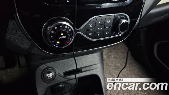 Renault Korea QM3 RE 2019 — фото 19