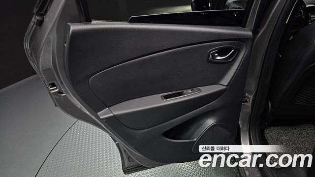 Renault Korea QM3 RE 2019 — фото 25