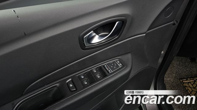 Renault Korea QM3 RE 2019 — фото 32
