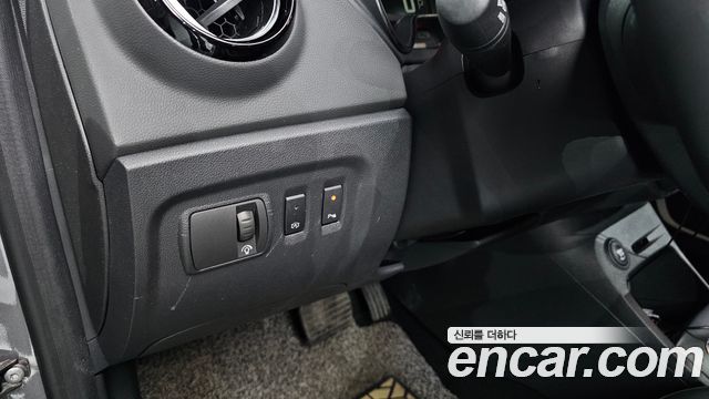 Renault Korea QM3 RE 2019 — фото 33
