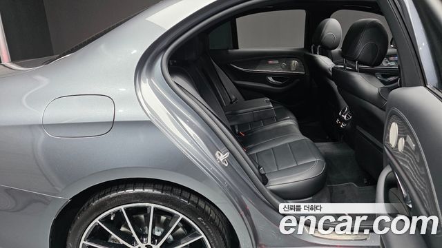 Mercedes-Benz E-Class (W213) E350 4MATIC AMG Line 2023 — фото 15