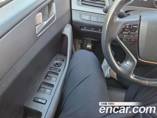 Hyundai Sonata (LF) LPI Premium 2015 — фото 15