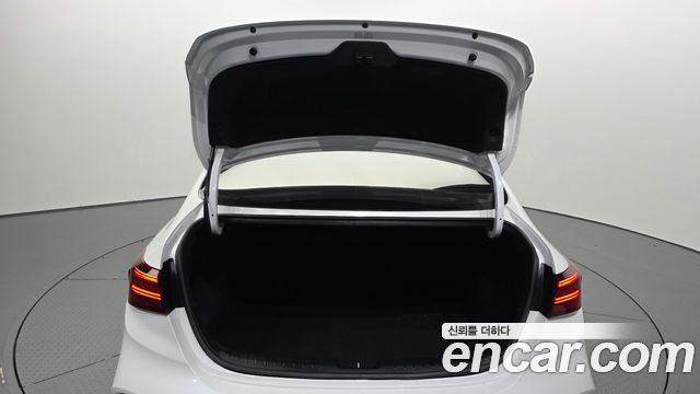 Kia K3 (II) 1.6 Prestige 2024 — фото 31