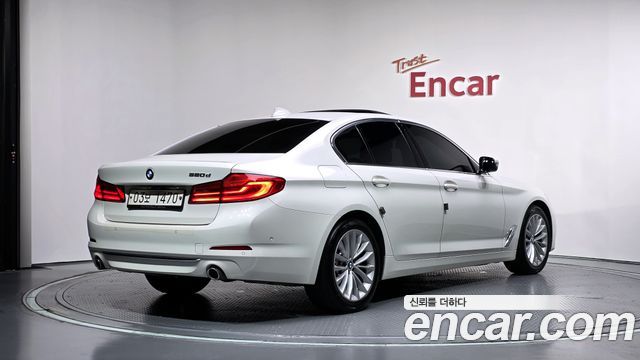 BMW 5 Series (G30) 520d Luxury Plus 2019 — фото 2