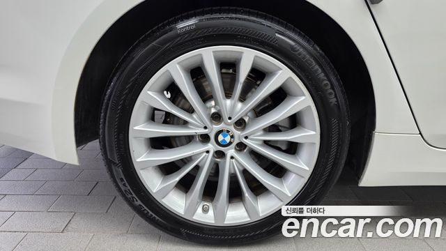 BMW 5 Series (G30) 520d Luxury Plus 2019 — фото 5