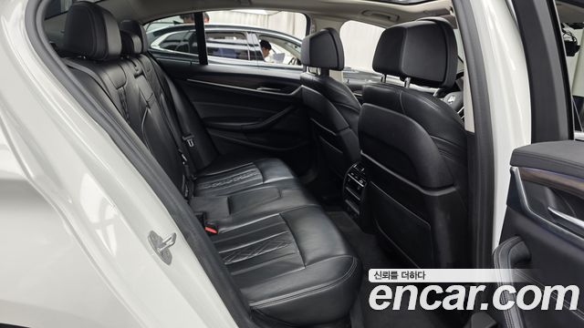 BMW 5 Series (G30) 520d Luxury Plus 2019 — фото 11