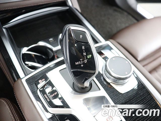BMW 7 Series (G11) 740Li xDrive M Sport Package 2020 — фото 9