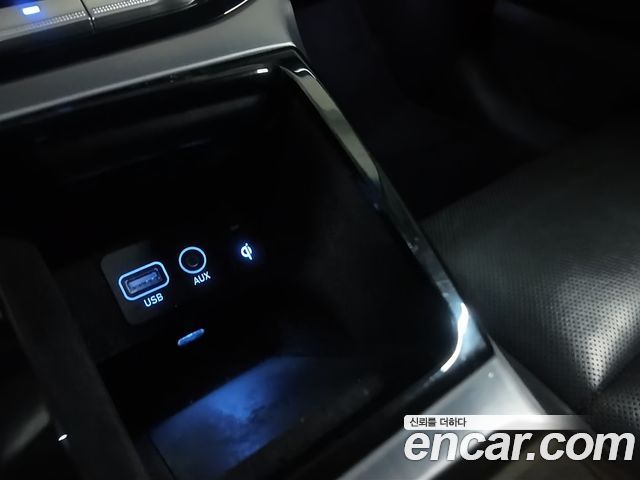 Genesis EQ900 3.8 GDI AWD Premium Luxury 2016 — фото 22