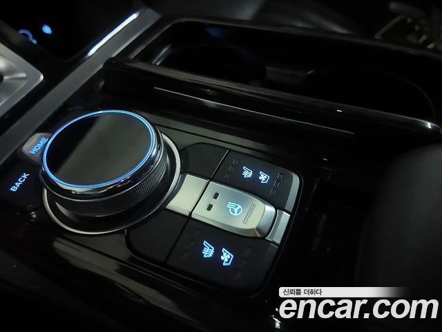 Genesis EQ900 3.8 GDI AWD Premium Luxury 2016 — фото 23