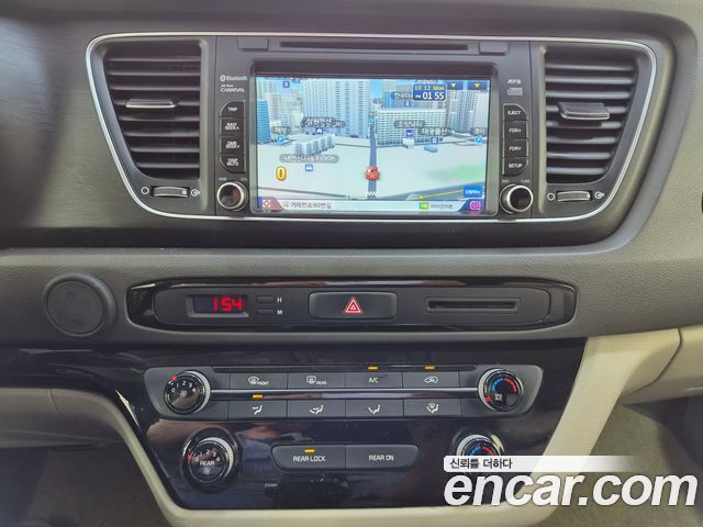 Kia Carnival 11-seater Deluxe 2015 — фото 5