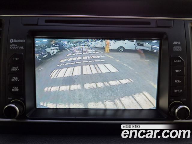 Kia Carnival 11-seater Deluxe 2015 — фото 6