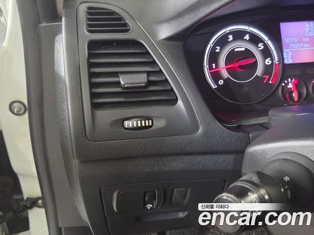 Renault Korea SM5 Nova LPLi Texi tental car DLX 2015 — фото 9