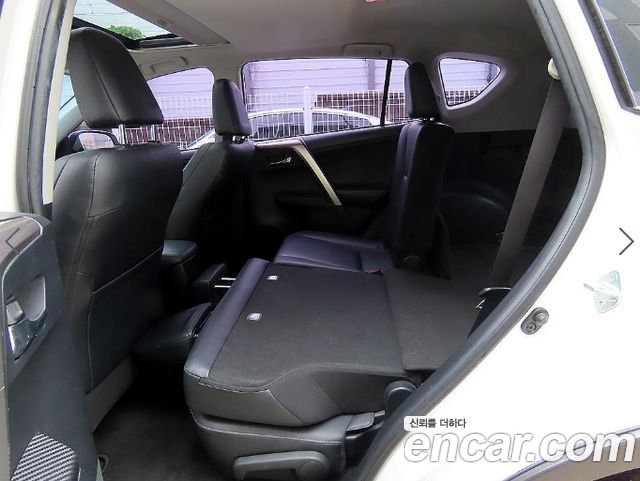 Toyota RAV4 2.5 4WD 4th 2015 — фото 6